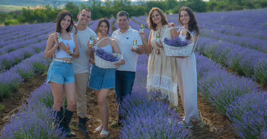 Acnee pe pielea feței - cauze, tipuri și îngrijire naturală