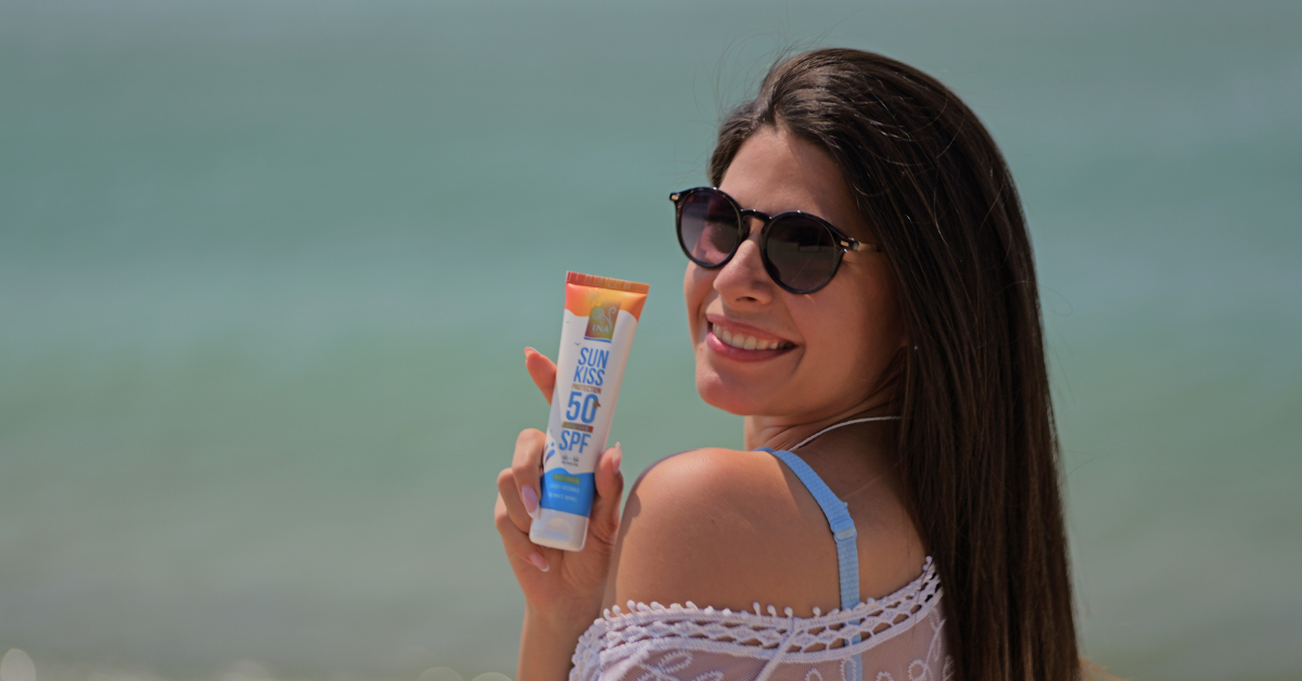 Cremă de protecție solară naturală pentru față și corp SPF 50 cu Brad Alb