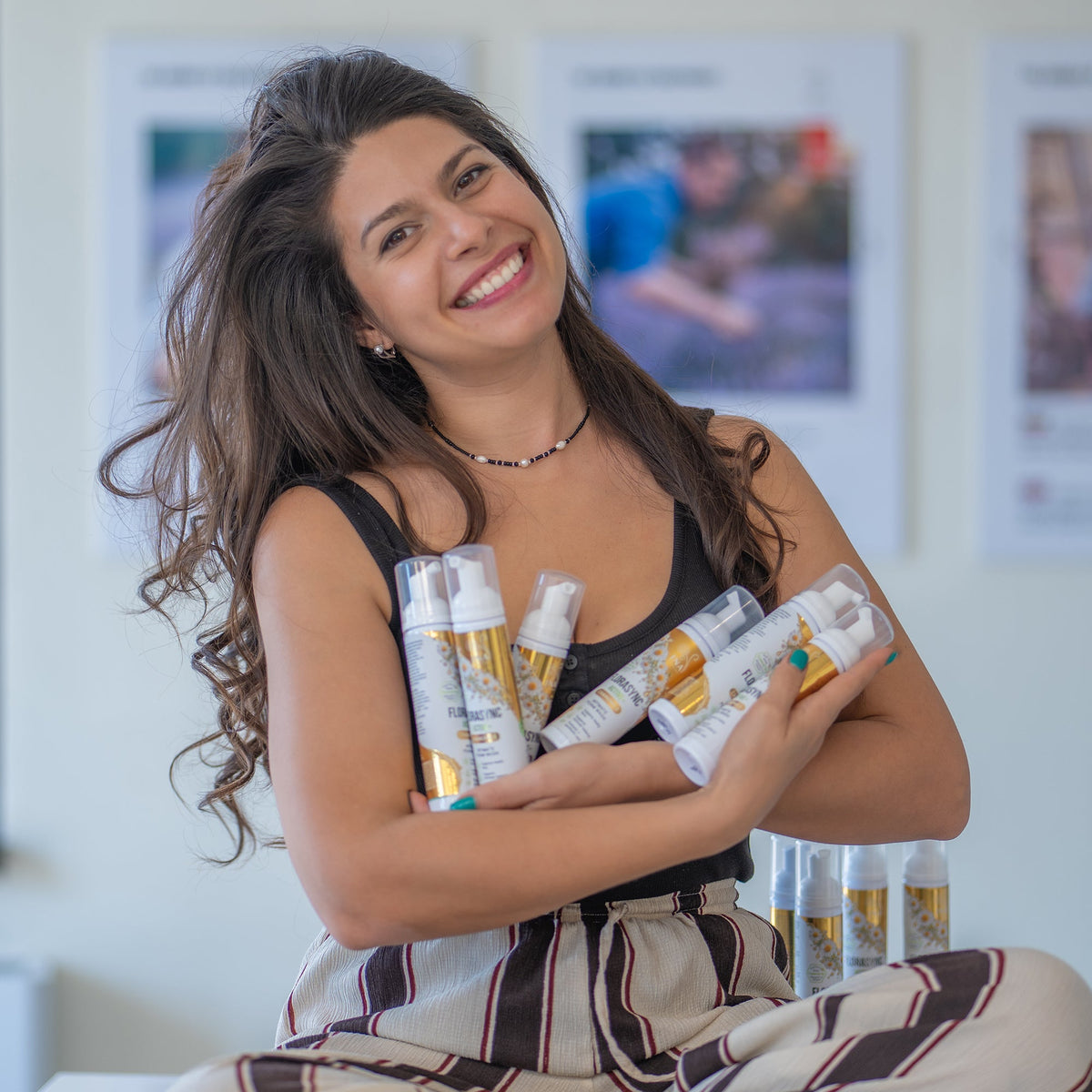 FloraSync Active - Spumă de curățare pentru igiena intimă cu Mușețel și Prebiotice