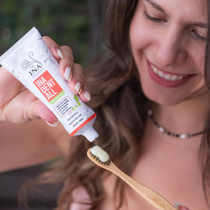 Cumpără 2 Paste de Dinți Naturale și 1 Apă de Gură cu Scumpie și primești 2 Paste de Dinți Naturale Gratuite